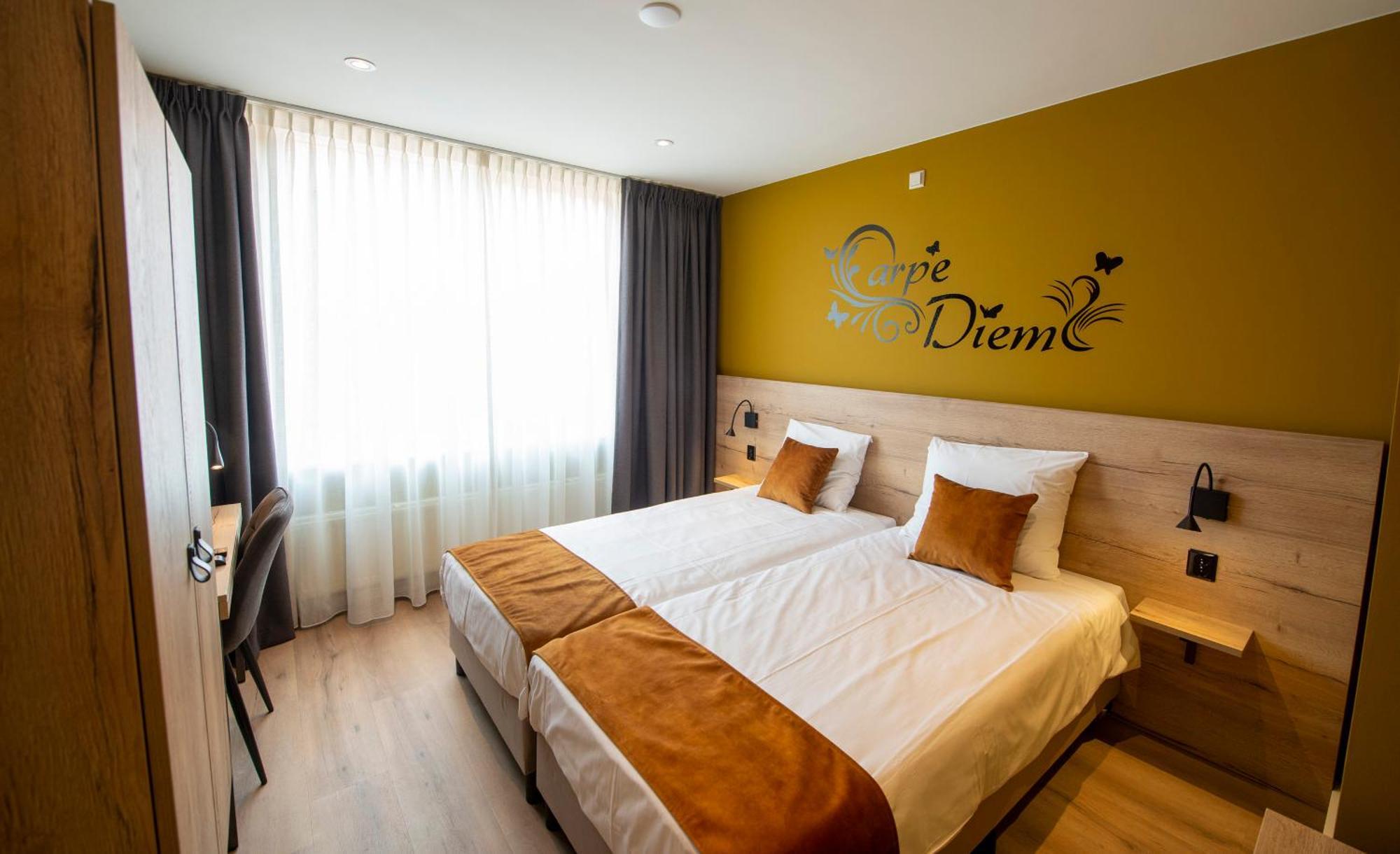Hotel Onder De Linden 로뎅 외부 사진